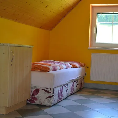 Danuse Orman Evi Ludvíkov
